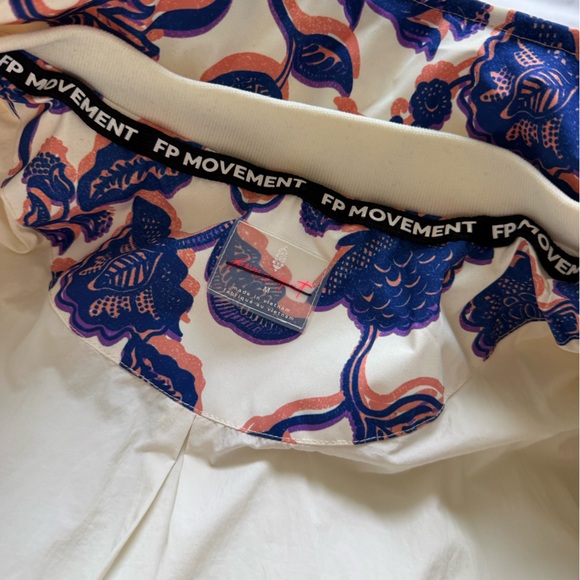 FP Movement by Free People Women's Ski Snow Waterproof Jacket - Picture 3 of 7